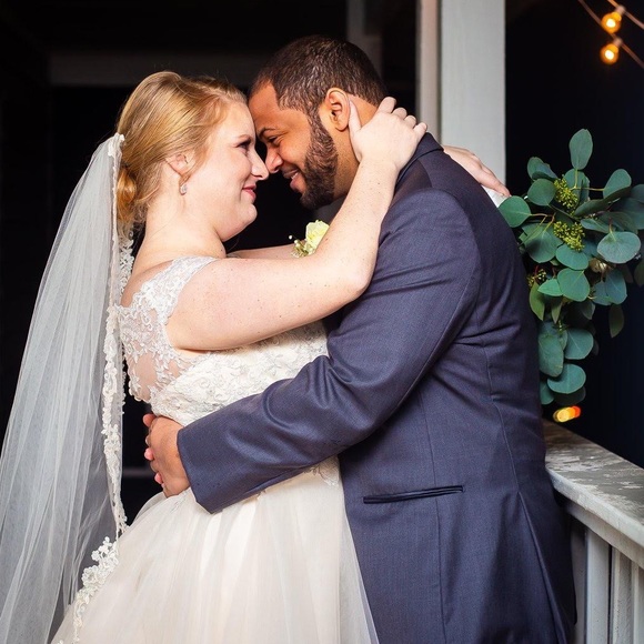 Meet your Posher, Bekah - Picture 2 of 2